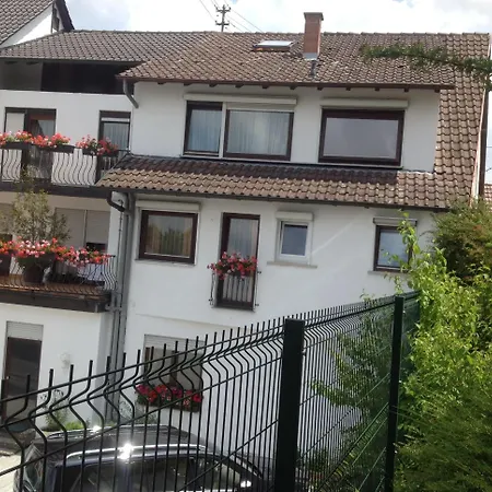 בית הארחה Landgasthof Loewen 3*